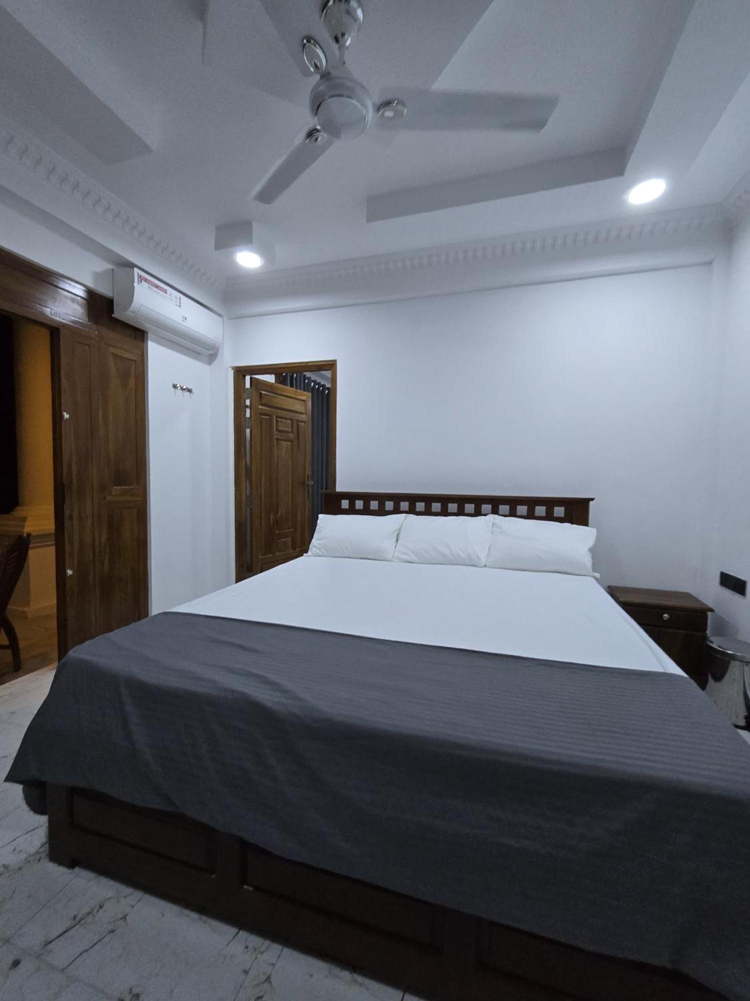 Apartamento Munril Guest Jaffna Exterior foto